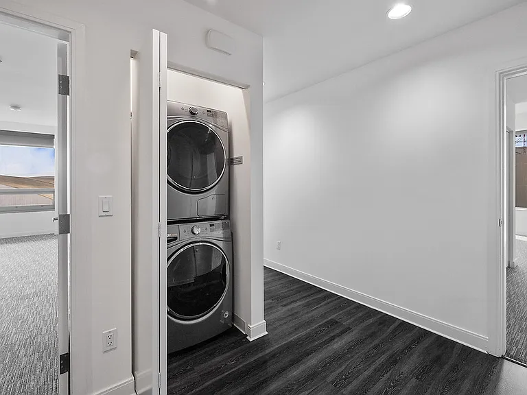 360 Residences — Photo 36