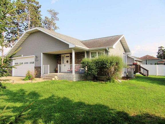 2nd image of 1515 Lombard Dr