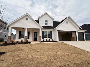 2724 Amaris Ave, Lowell, AR 72745