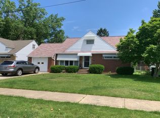 395 E 262nd St, Euclid, OH