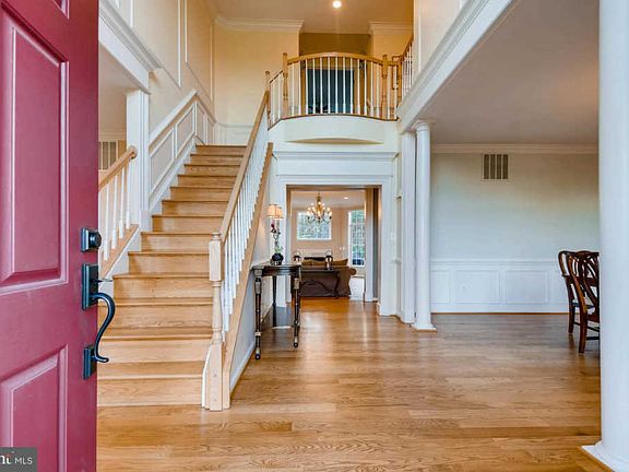 5th image of 15 Bondi Way