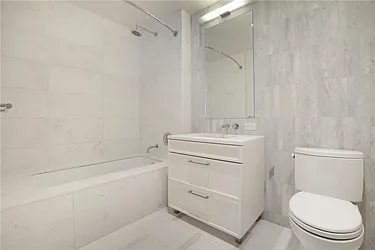 Rented by R New York