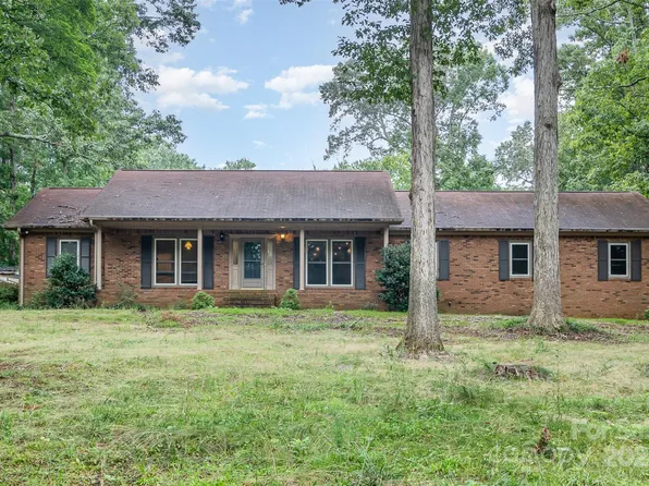 201 Todd Cir, Wingate, NC 28174