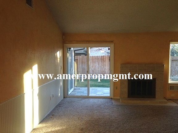 3rd image of 4830 Idaho Dr