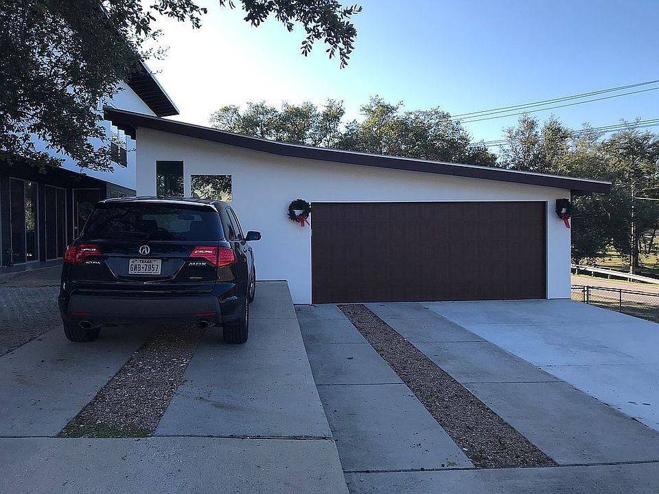 1st image of 2301 Monaco Dr