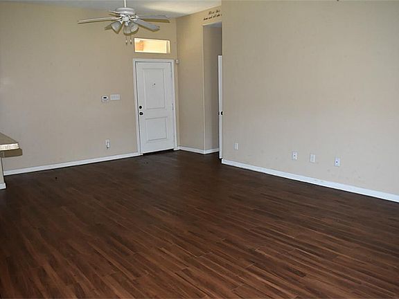 4th image of 2304 13th Ave N