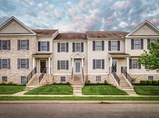 516 Autumn Ridge Cir, Pickerington, OH 43147