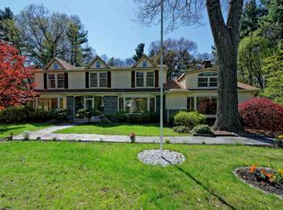 4 Pine Hill Bnd, Ballston Lake, NY 12019