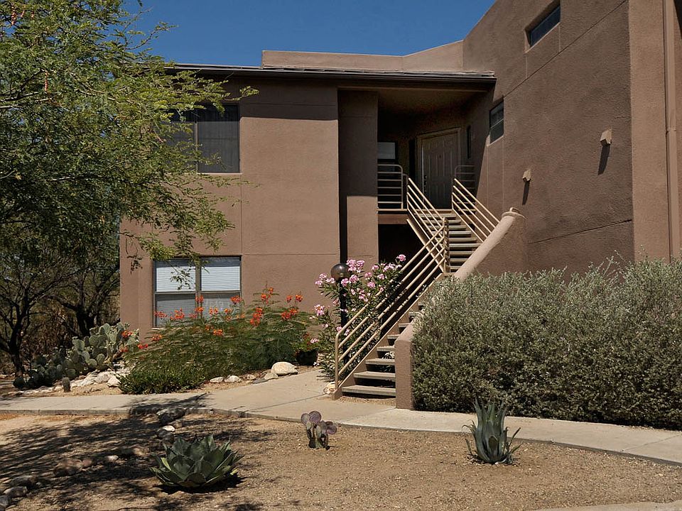 2nd image of 6655 N Canyon Crest Dr