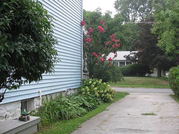 3rd image of 27 Delrey Ave