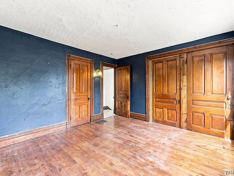 304 W Delavan Ave — Photo 15