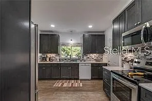 4455 NW 80th Ter — Photo 7