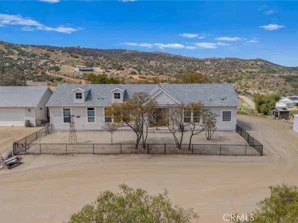 22841 Seabright Pl, Nuevo, CA 92567