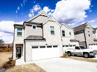 800 Sunny Lake Dr, Lawrenceville, GA 30043