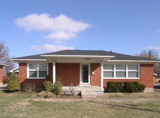 3239 Poplar View Dr, Louisville, KY 40216