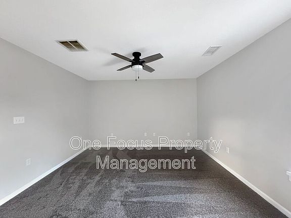 3rd image of 414 W 4th St Unit 3