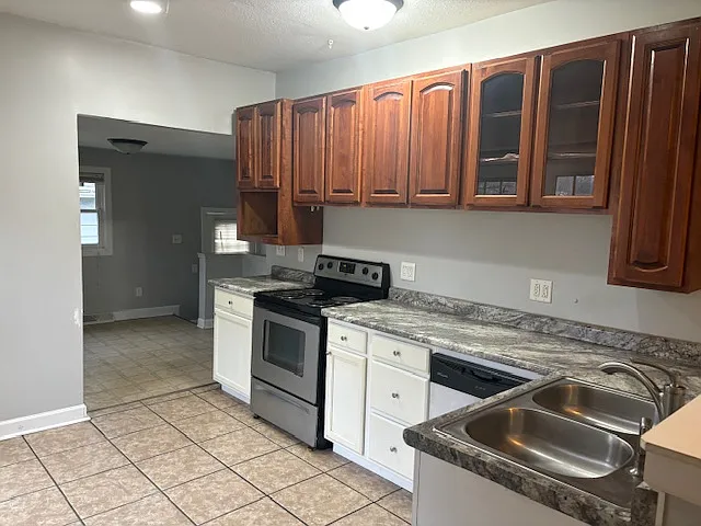 603 Wilson St — Photo 4