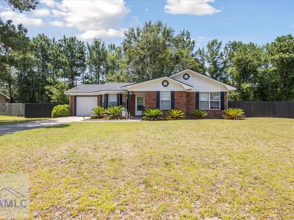 128 W Kenny Dr, Hinesville, GA 31313