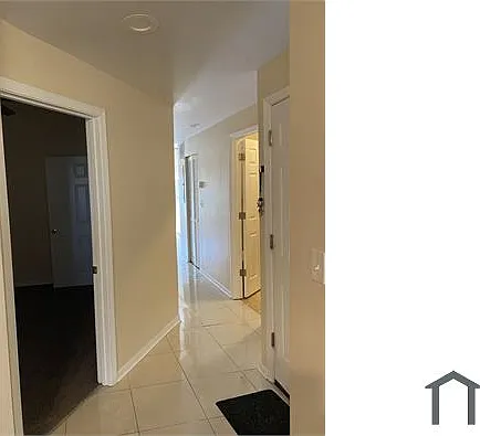 3 bed, $2,000 — Photo 1