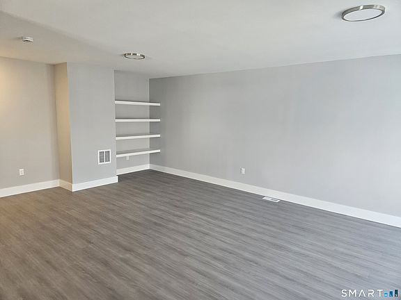 3rd image of 59 Chapel St #B