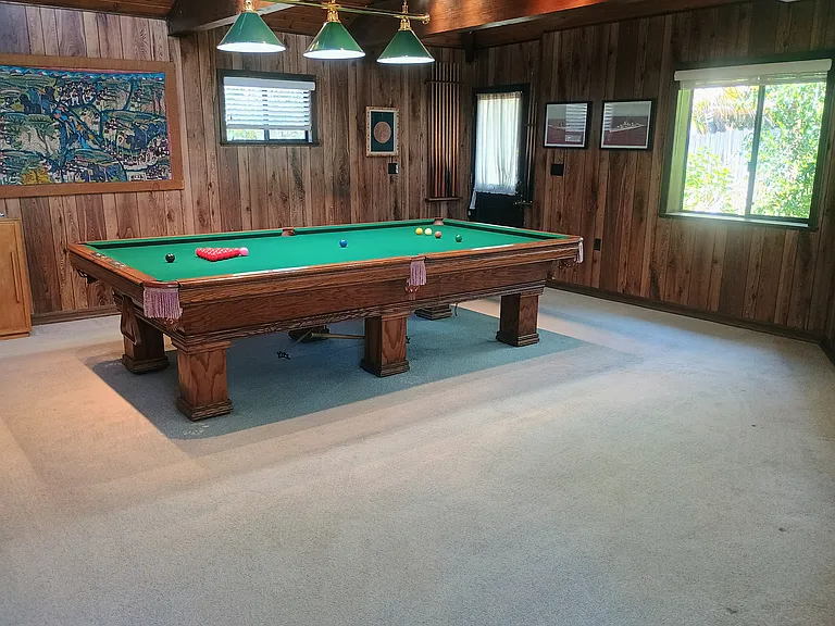 Recreation Room (Snooker Table)