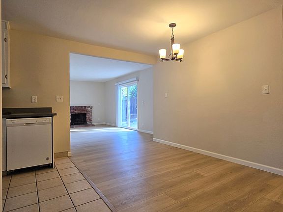 4th image of 112 Arroyo Grande Way