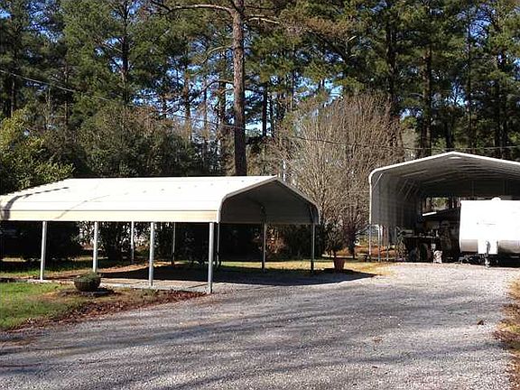 3rd image of 200 Pinecrest Ln