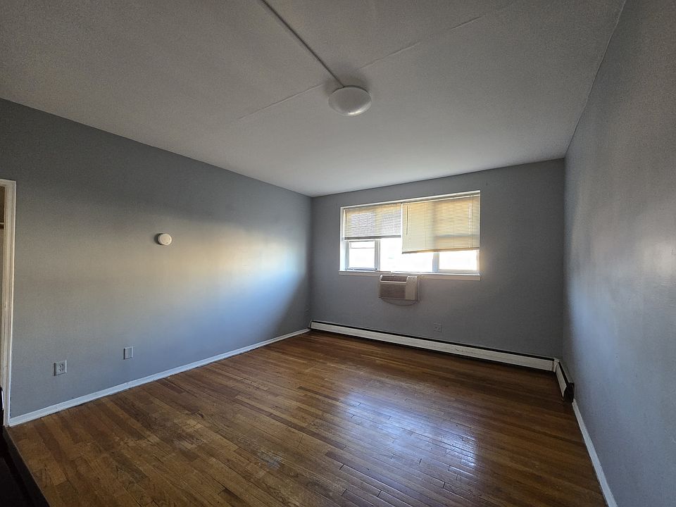 2nd image of 260 Mount Prospect Ave #C66