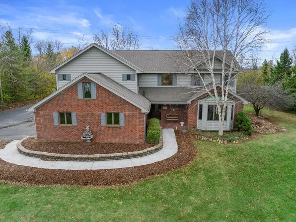 4585 Bittersweet LANE, Cedarburg, WI 53012