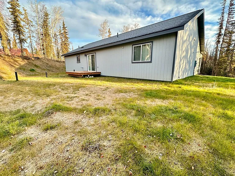 748 Cahill Ln — Photo 13