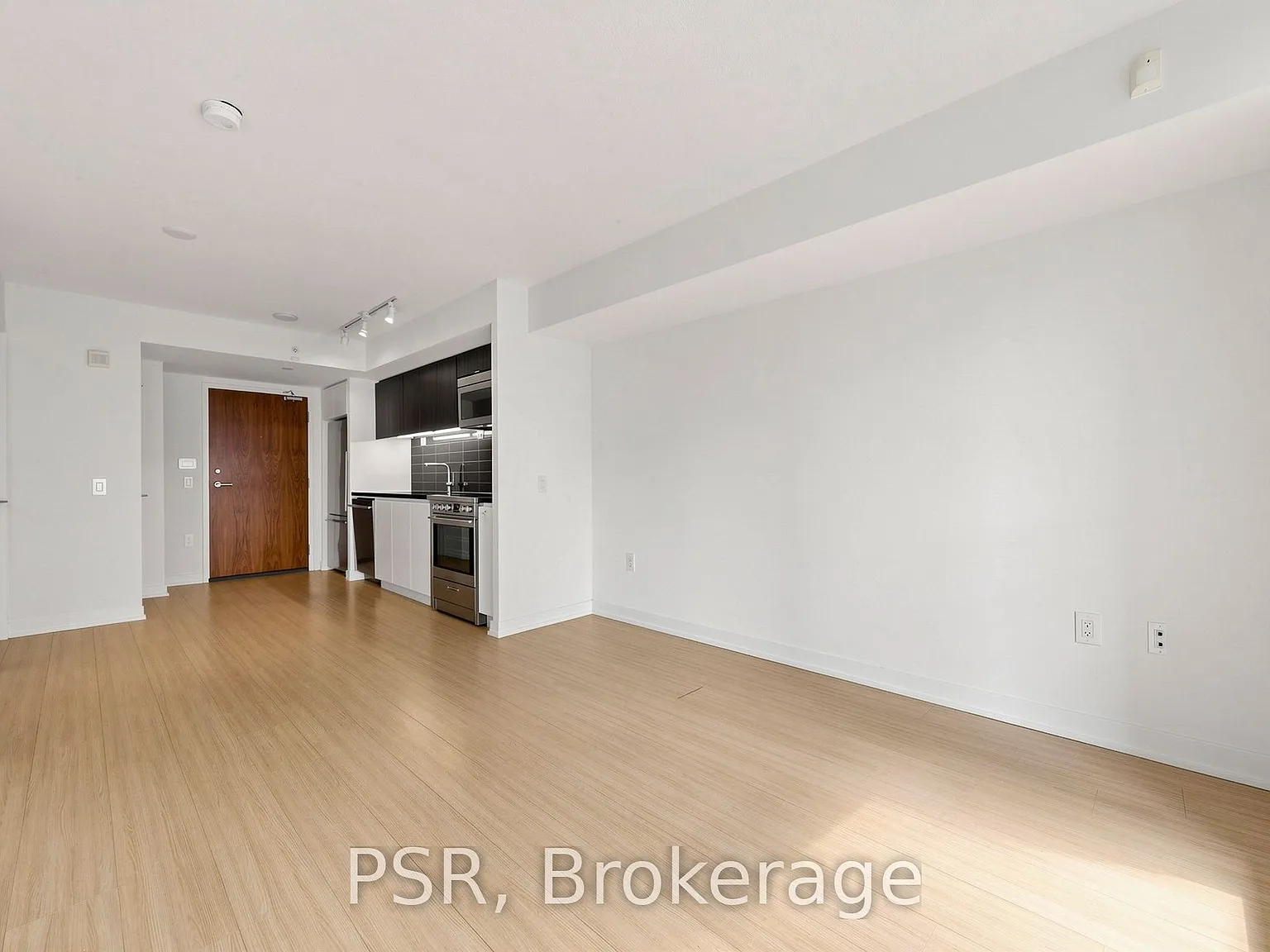 1 bed, $2,300 — Photo 2