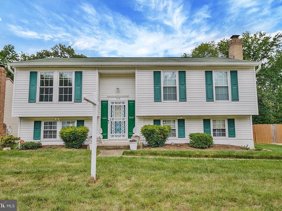 1st image of 510 Halifax Pl