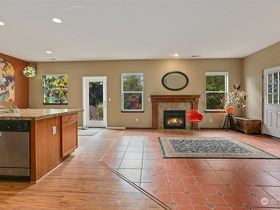 3rd image of 12515 SE 278th Place