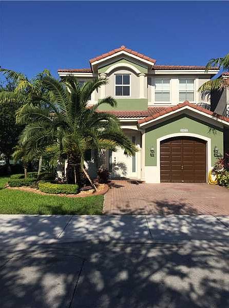 1st image of 8175 NW 114th Pl