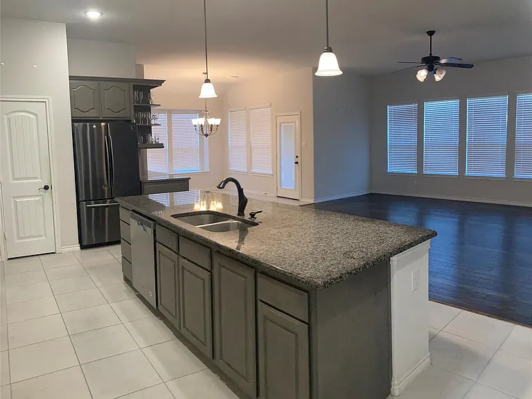 1566 Country Crest Dr — Photo 9