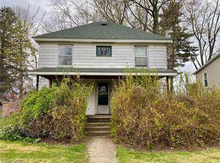 577 Buffalo St, Conneaut, OH 44030