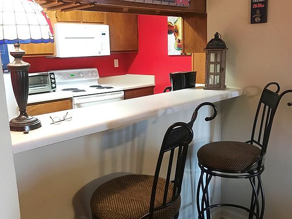 2nd image of 3 Pr 3057 APT 1