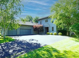 14 Cedar Pond Ln, Poughkeepsie, NY 12603