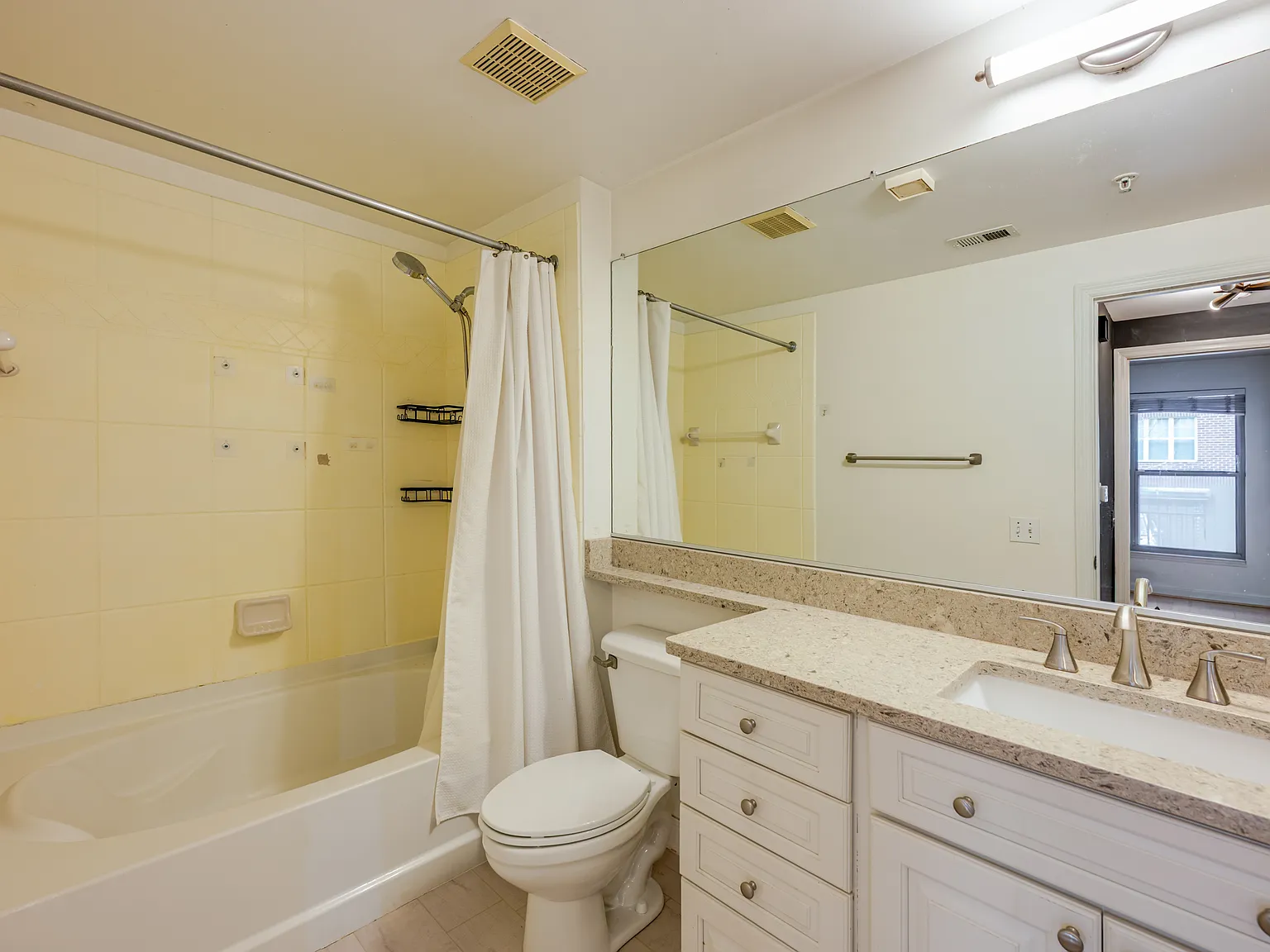 1 bed, 700 sqft, $2,750 — Photo 3