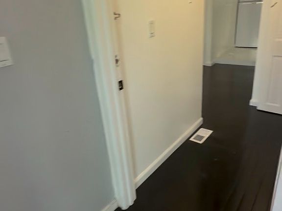 5th image of 177 Benziger Ave #1