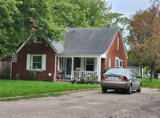 29508 Old North River Rd, Harrison Township, MI 48045