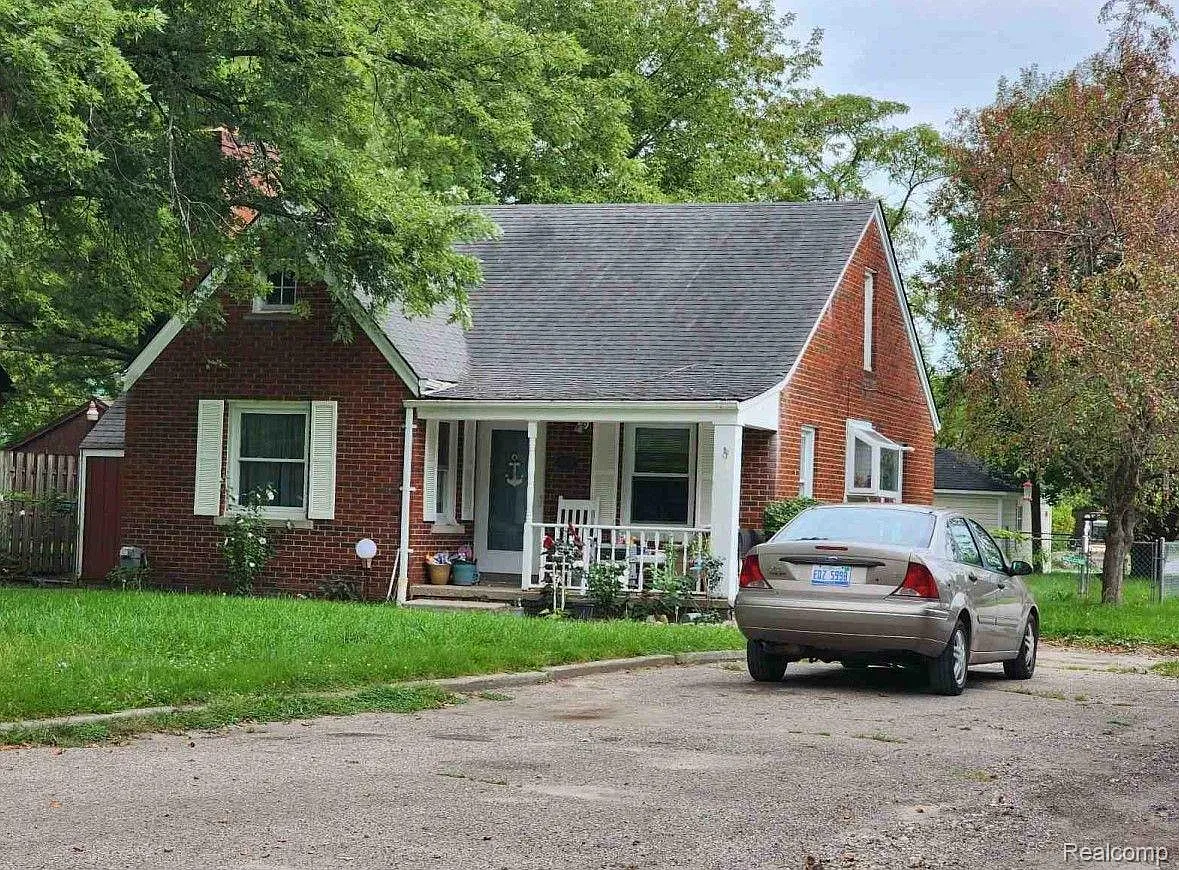 29508 Old North River Rd photo 1