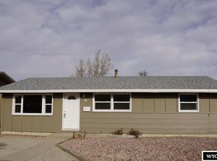 14 Jasmine St, Casper, WY 82604