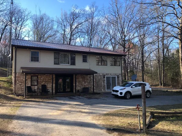 55 Garner Hollow Rd, Big Sandy, TN 38221