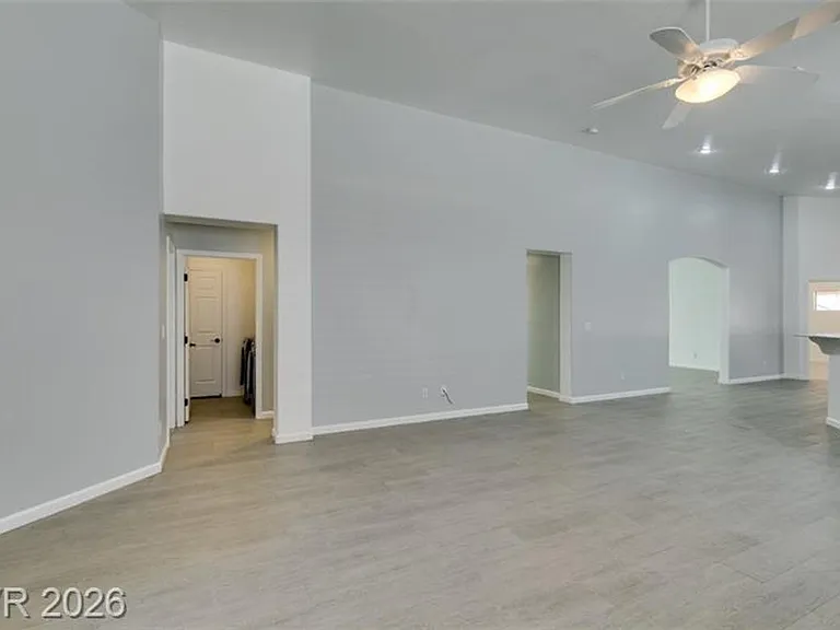 8111 Desert Cloud Ave — Photo 5