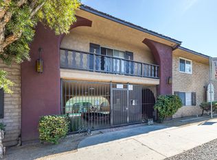 Vanowen Plaza, Van Nuys, CA 91405