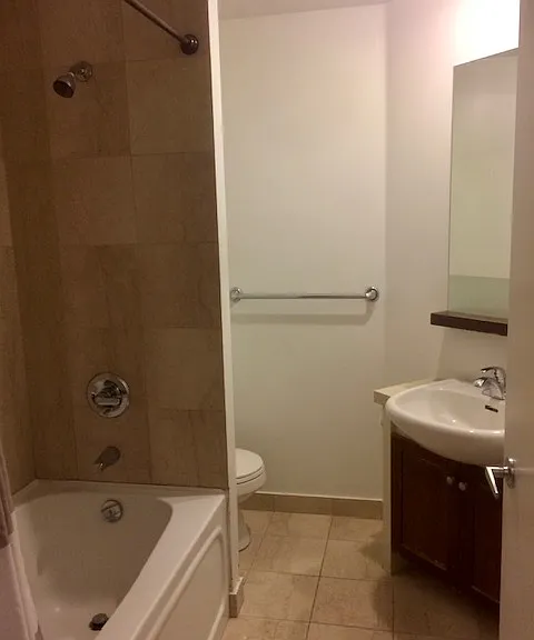 208 Queens Quay W — Photo 10