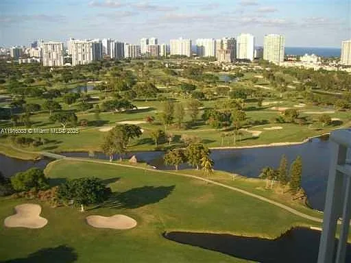 19501 W Country Club Dr #Penthouse 06 — Photo 29