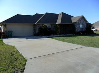 867 Rolling Meadow Dr, Lavon, TX 75166