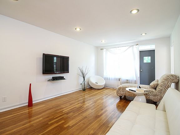3rd image of 42 Pine St APT 7M